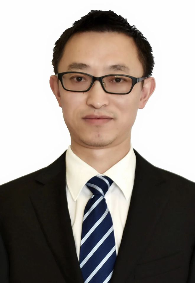 爱游戏网站-斯图加特迎社区盾关键赛,集结日回应争议,引发热议,医务组通报恢复的简单介绍